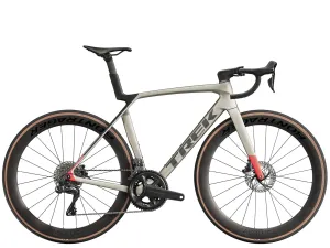Trek silniční kolo Madone SL 7 Gen 8 Matte Lunar Silver